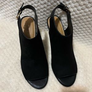 BASS CYDNEY PEEP TOE PUMPS BLACE SUEDE SIZE 8.5 NEW!